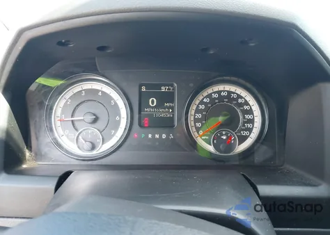 2019 Ram 1500 Classic Slt 4X2 6'4 Box z USA, uszkodzony, nr VIN 1C6RR6TT9KS562192